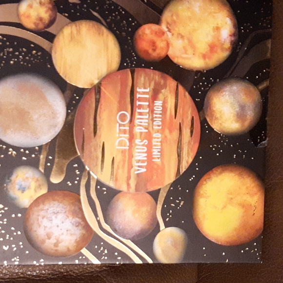 Dito cosmetics eyeshadow pallete - Picture 3 of 4